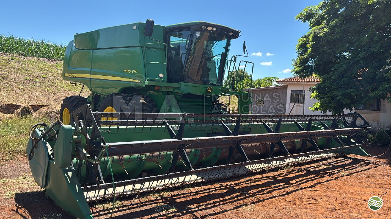 COLHEITADEIRA JOHN DEERE JOHN DEERE 9670 STS M.A. Máquinas Agrícolas - Ubiratã UBIRATA PARANÁ PR